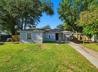 710 Canary Cir, Pasadena, TX 77502