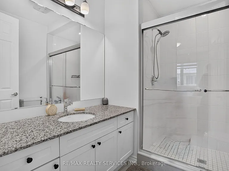 1702 Dance Ct — Photo 37