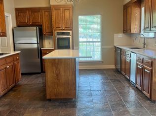 5638 Riverbend Blvd, Baton Rouge, LA 70820