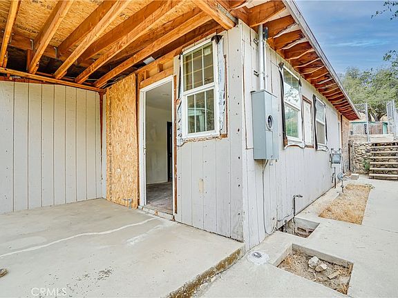 2nd image of 12055 Kagel Canyon Rd