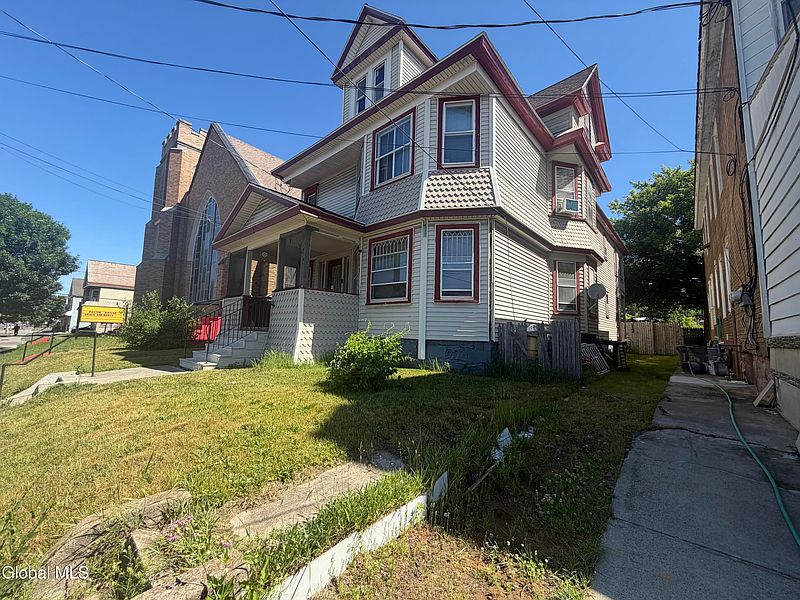 2nd image of 1405 State Street