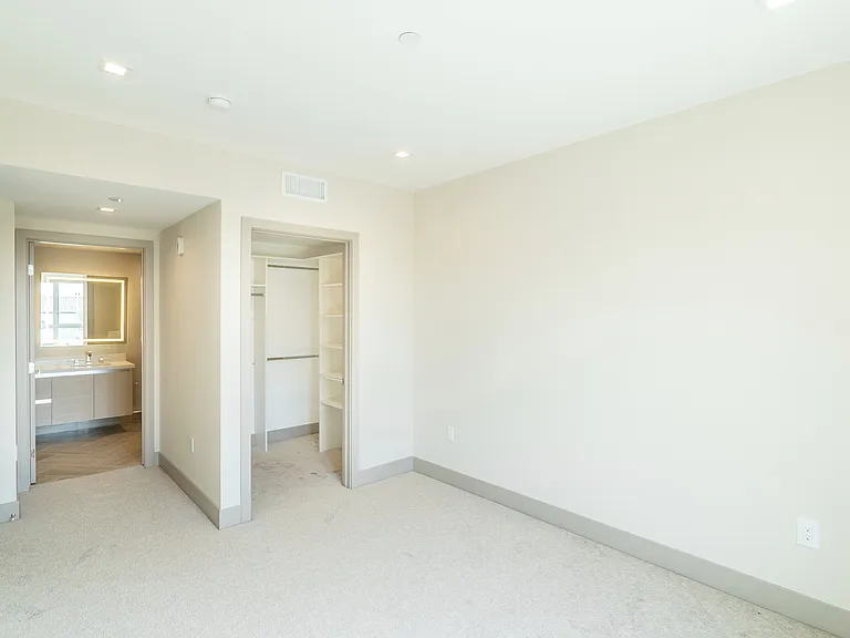 Century Prime Apartments — Photo 6