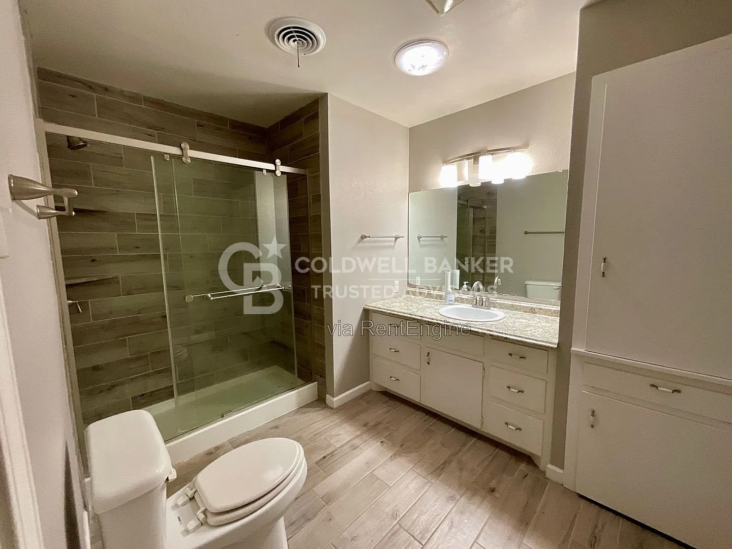 3 bed, 2.0 bath, 1953 sqft, $1,725 — Photo 4