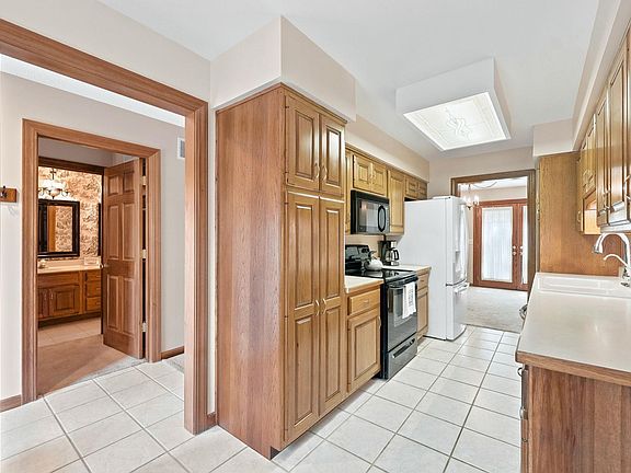 4th image of 6764 Covington Creek Trl