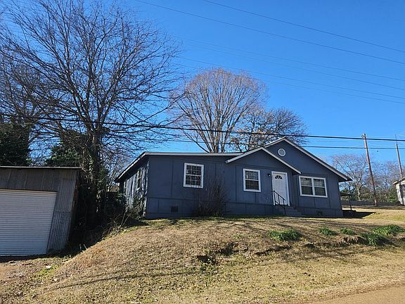 3rd image of 307 Russell