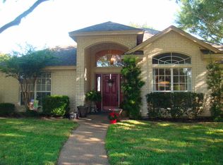 833 Stoneridge Dr, Hewitt, TX 76643