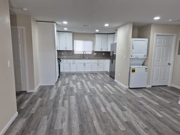 843 W Avenue H8, Lancaster, CA 93534
