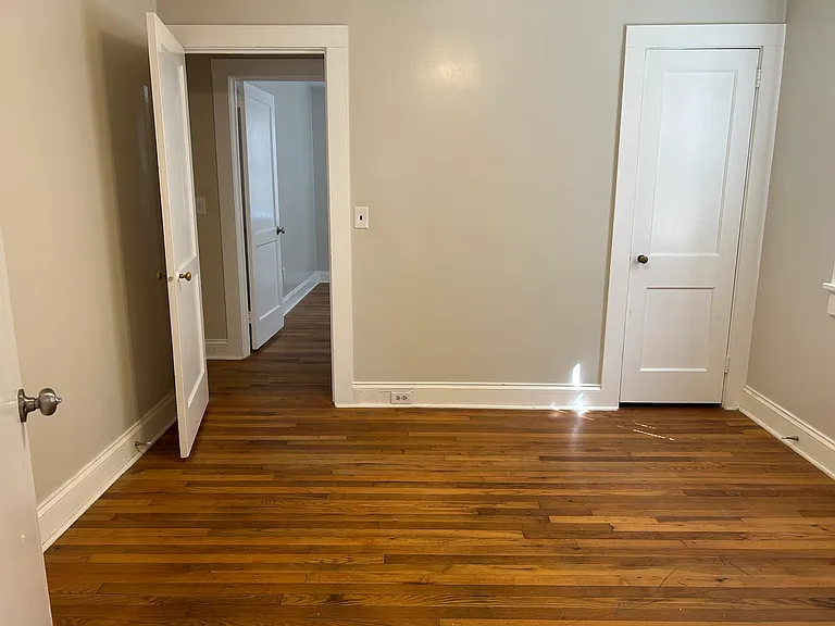 1331 Parkview Cir — Photo 11
