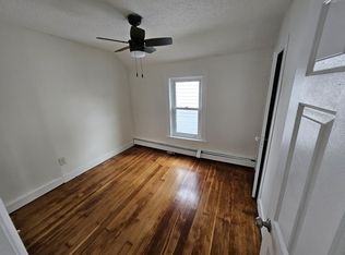 31 Norton St FLOOR 2, Pawtucket, RI 02860