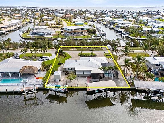 3rd image of 2363 Sanibel Blvd