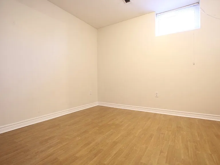 2422 Clover St #3 — Photo 8