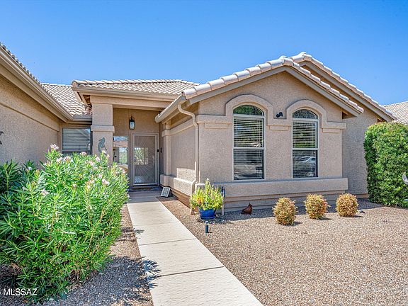 2nd image of 65535 E Rose Ridge Dr