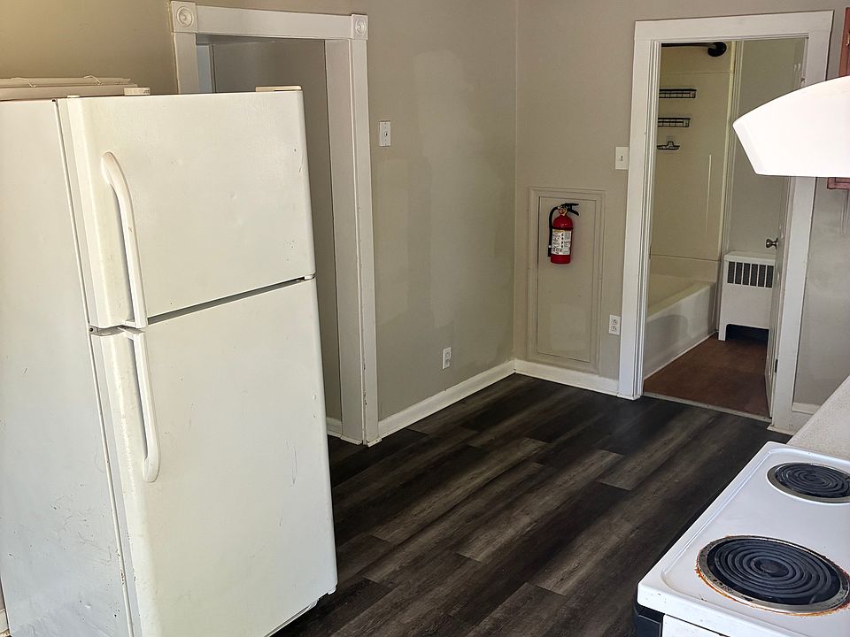 1st image of 340 N Hook Rd #1