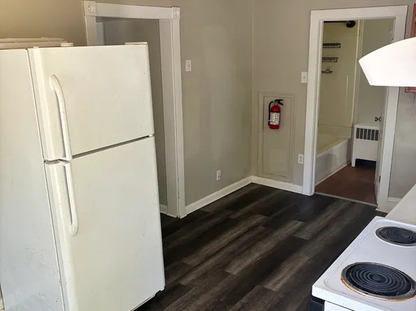 340 N Hook Rd #1, Pennsville, NJ 08070