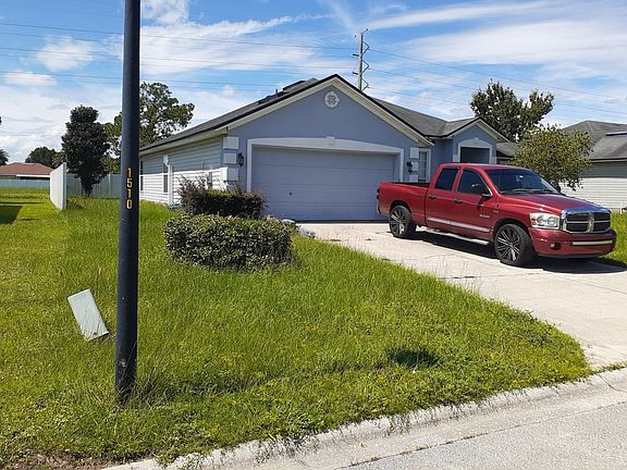 3rd image of 1506 Summit Oaks Dr W