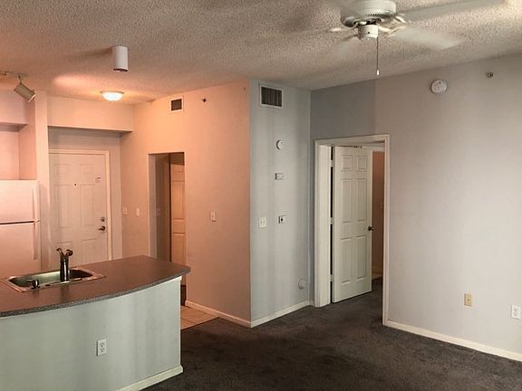 4th image of 533 NE 3rd Ave APT 335