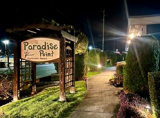 240 E Whidbey Ave #C1, Oak Harbor, WA 98277