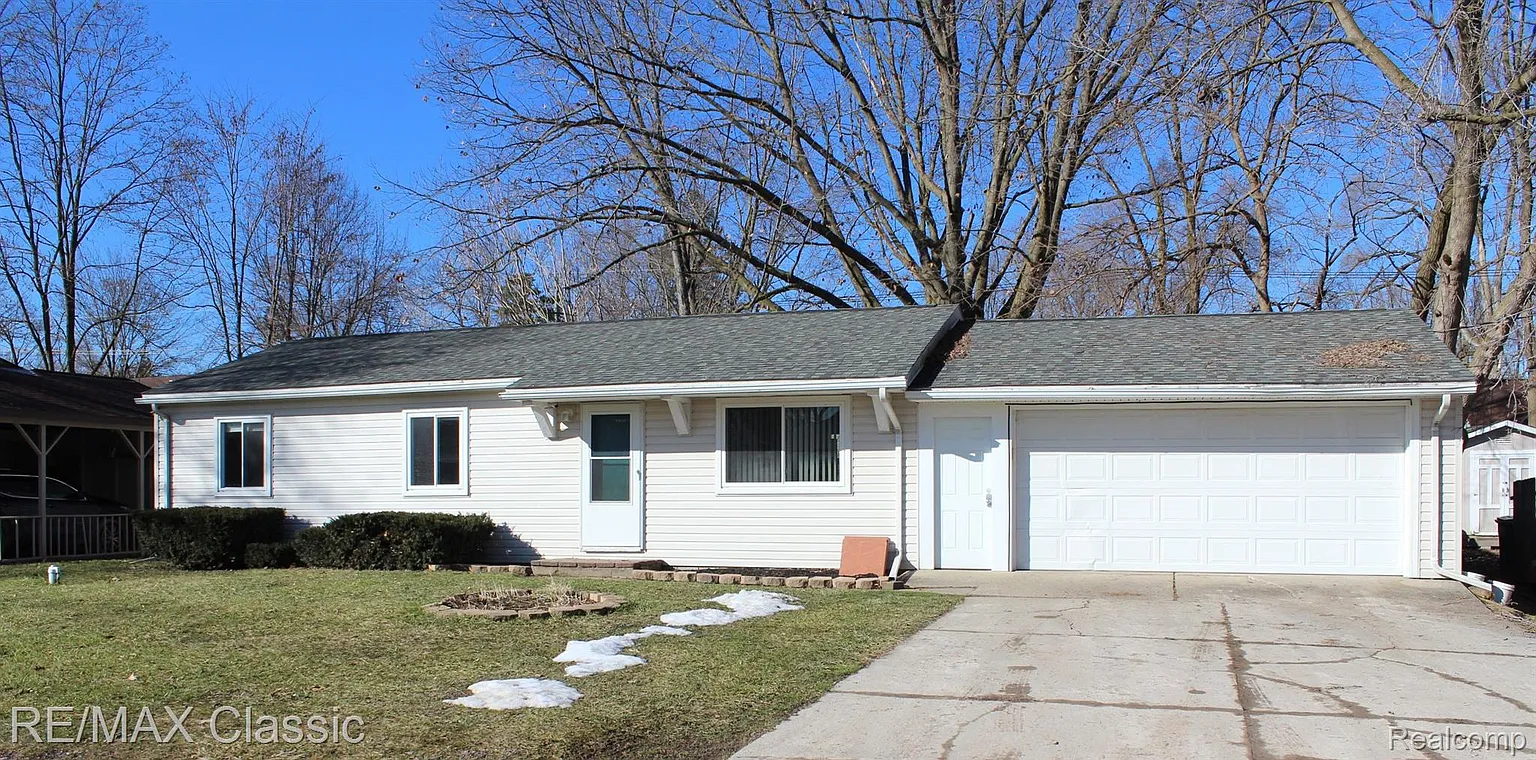 11564 Mapledale Rd photo 1