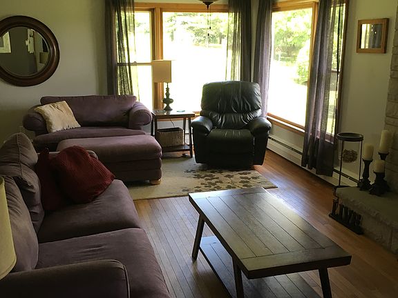 2nd image of 14 N Woods Cir