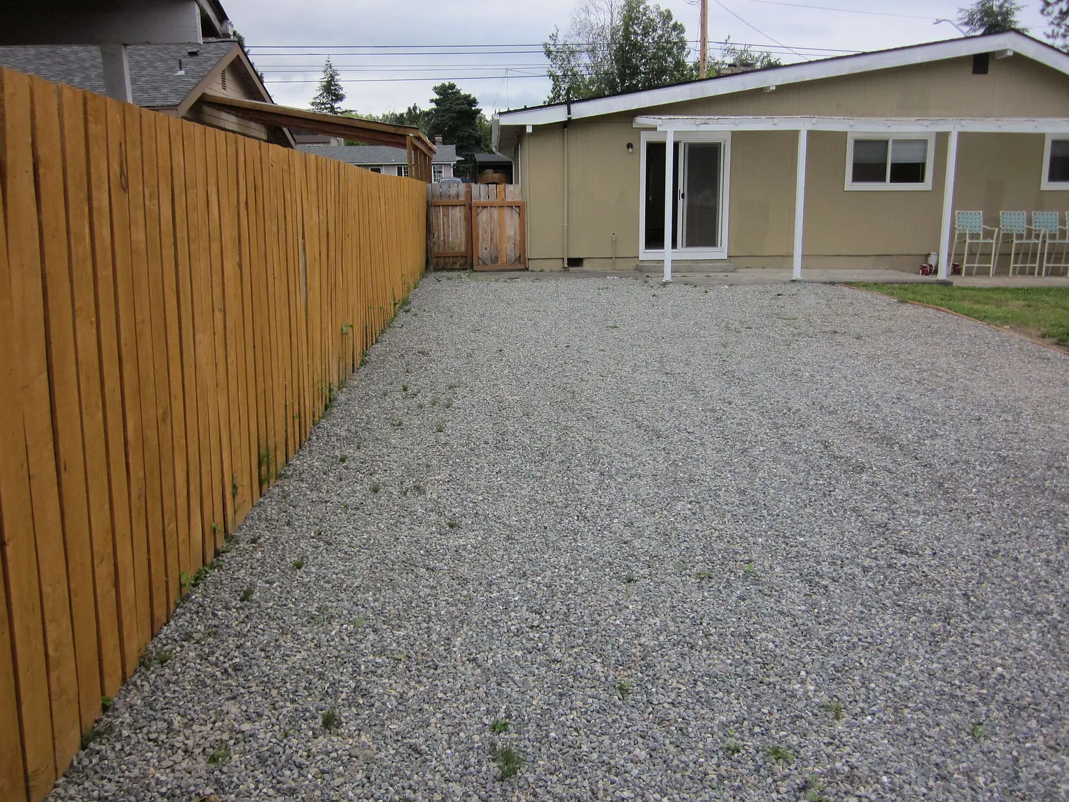 2313 Woburn St — Photo 2