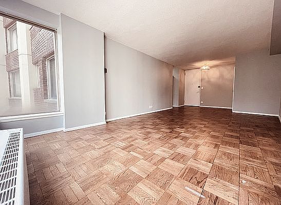 3rd image of 4455 Douglas Ave APT 4A