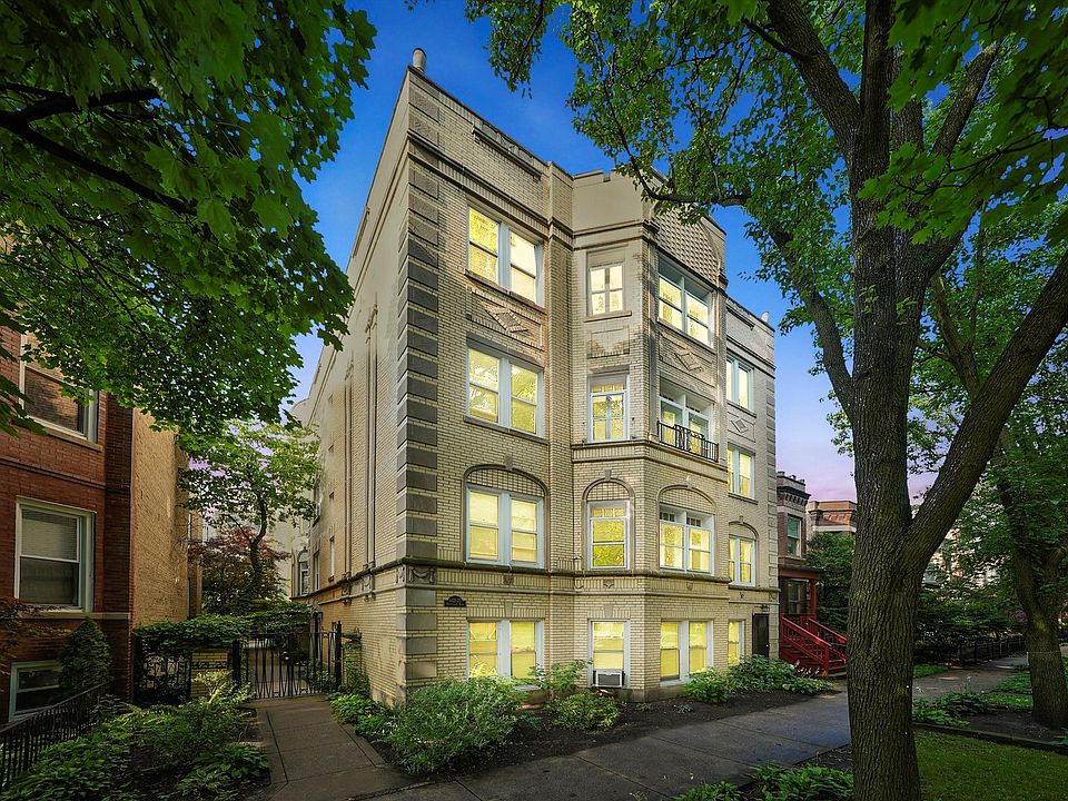1st image of 1423 W Thome Ave APT 3S