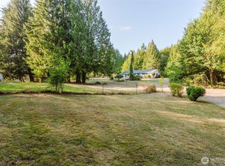 4595 Weyers Ln SW, Pt Orchard, WA 98367