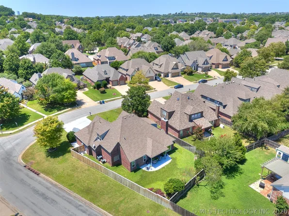 8335 S 70th East Ave E, Tulsa, OK 74133