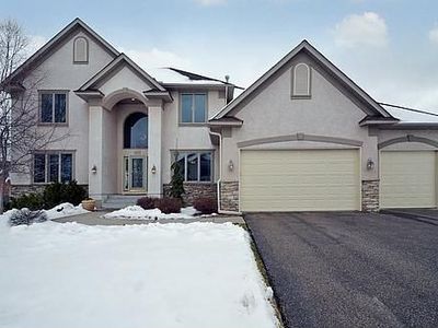 16950 39th Pl N, Plymouth, MN, 55446