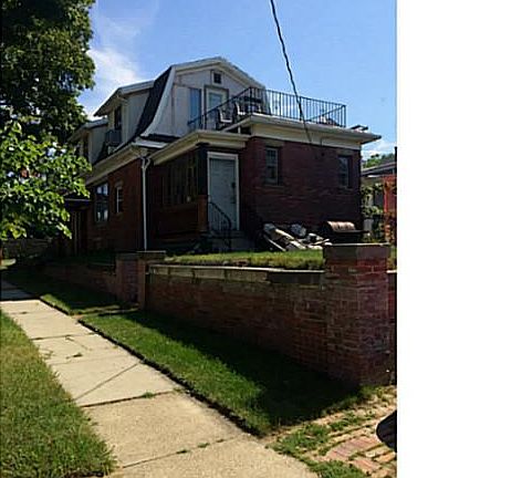 4th image of 92 Masten Ave
