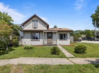 216 E Main St, Sidney, IL 61877