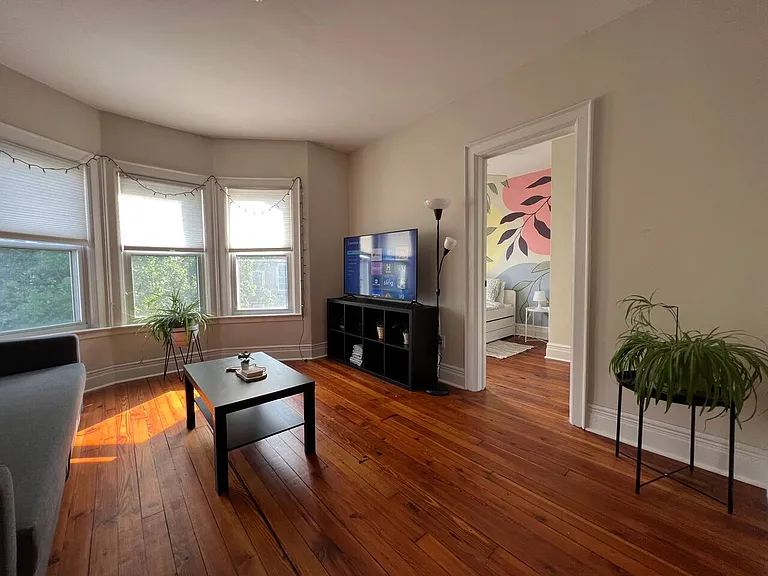 Living room & bedroom #3