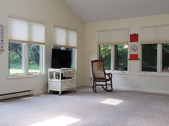 Florida Room Sans Furniture