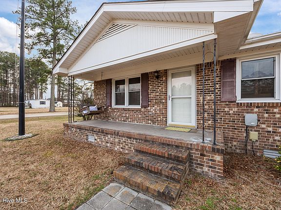 4th image of 113 N White Post Road