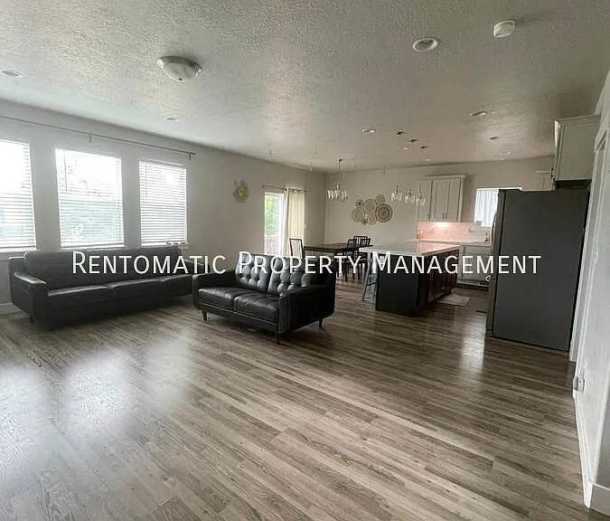 11079 Becks Bend Ln — Photo 4