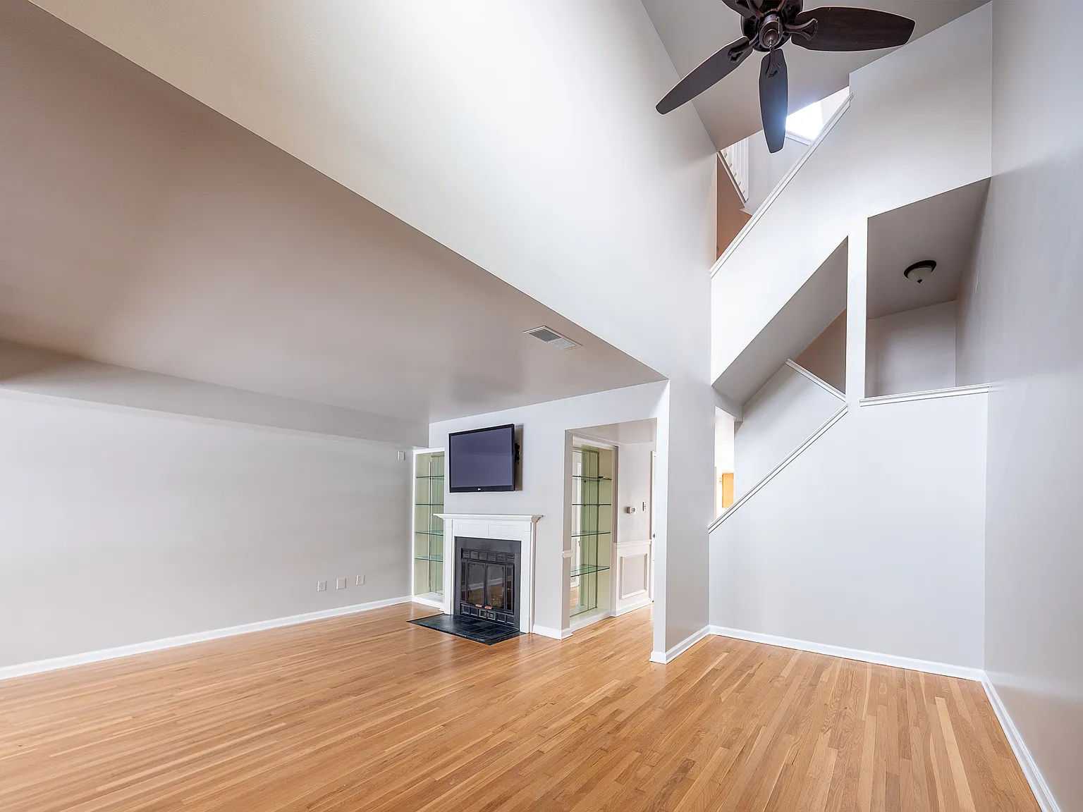 7 Ingham Way — Photo 4