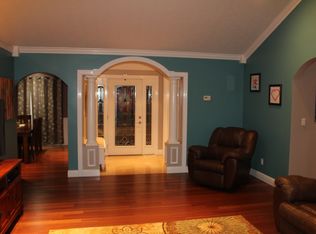 2510 Saint Martin Rd, Vine Grove, KY 40175