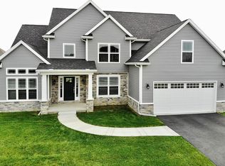 114 Taylors Mill Cir, Perrysburg, OH 43551