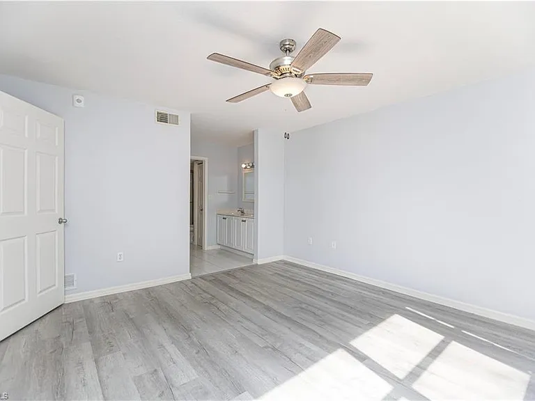 290 Naples Cove Dr #2204 — Photo 10