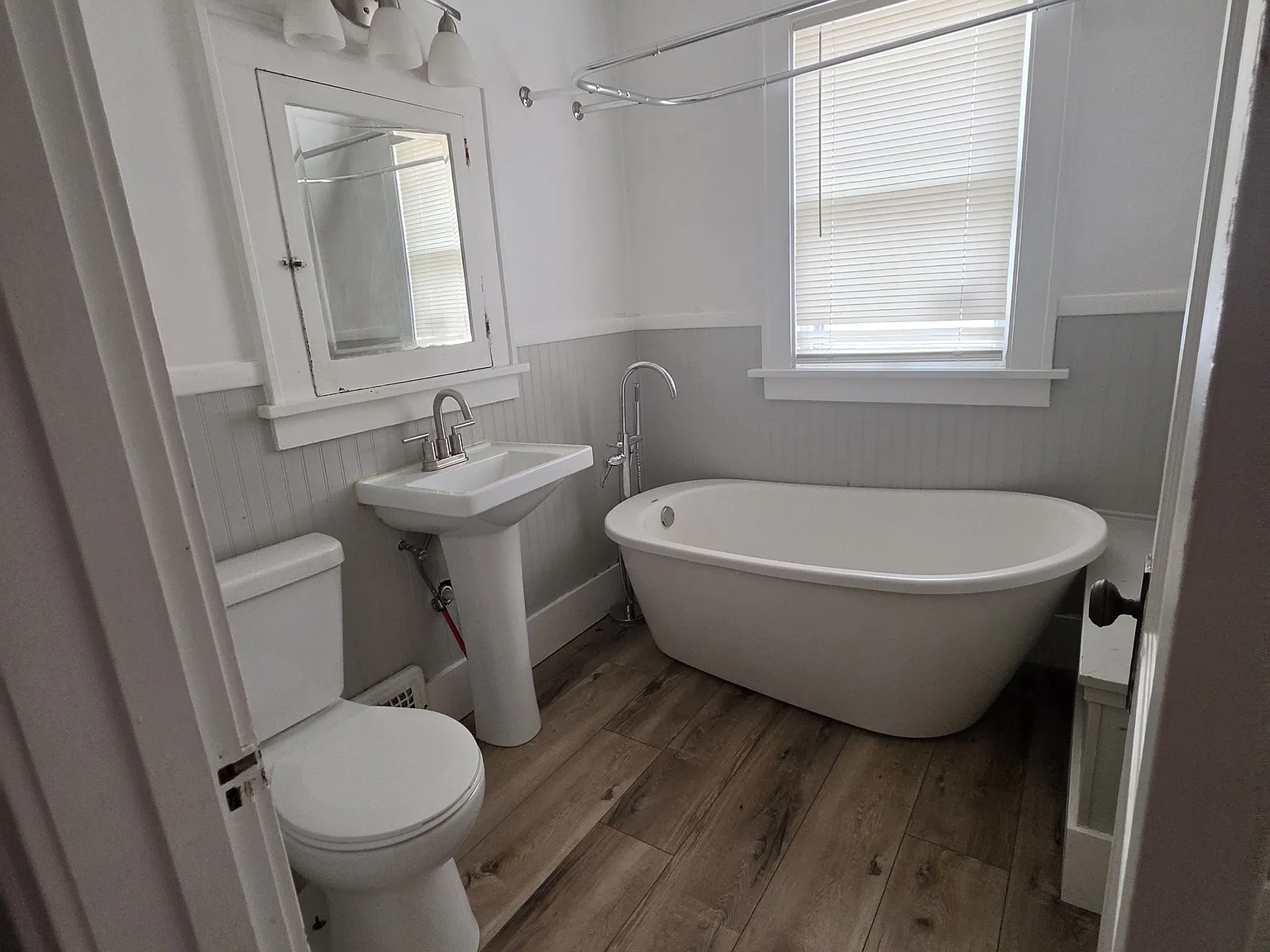 3 bed, 1600 sqft, $2,000 — Photo 3