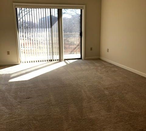 5th image of 1160 N Quincy St #35