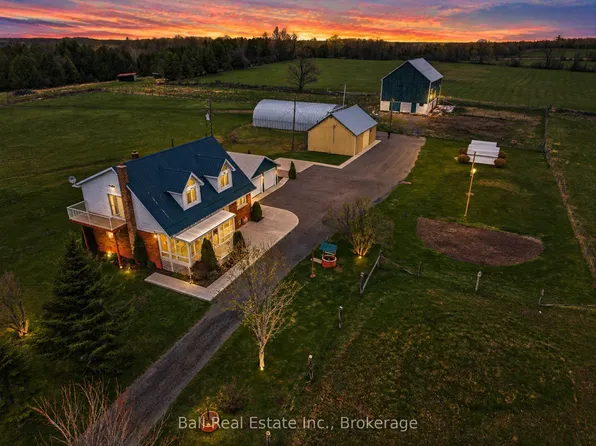 1425 Tara Rd, Selwyn, ON K0L 1T0