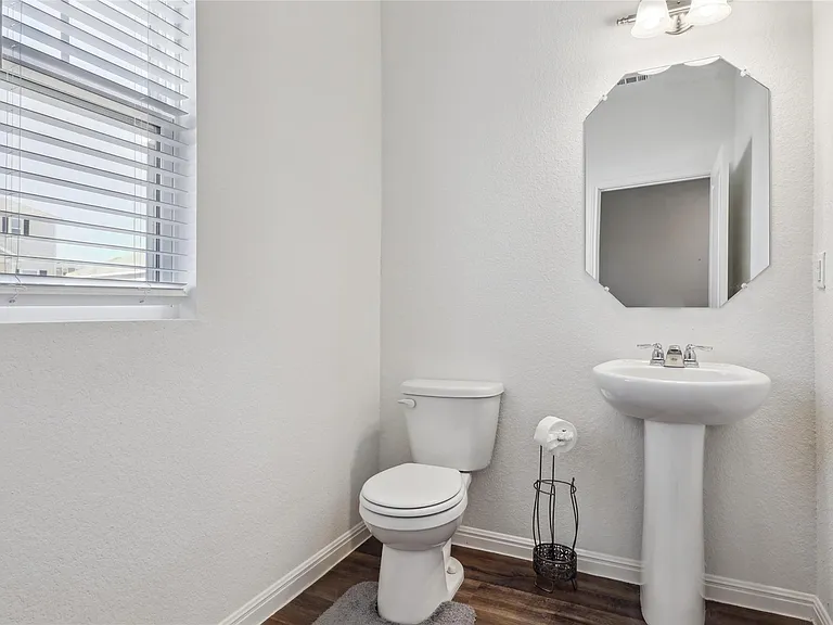 14105 Jeannette Rankin Rd — Photo 9