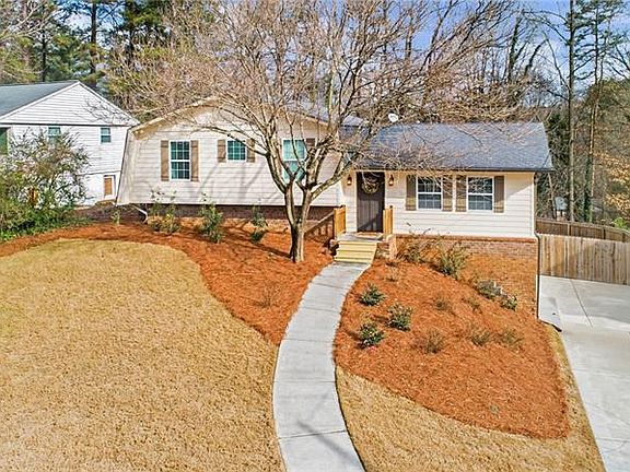 2nd image of 2625 Carolyn Dr SE