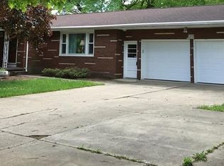 5018 Pin Oak Dr, Vienna, OH 44473