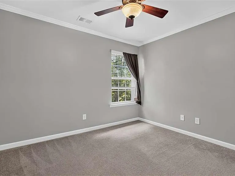 153 Fitzroy Ln — Photo 29