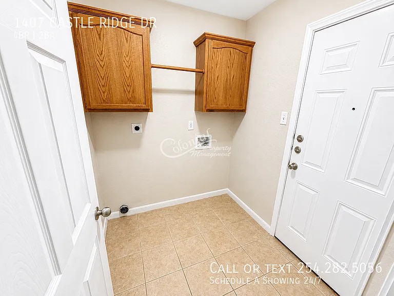 1407 Castle Ridge Dr — Photo 22