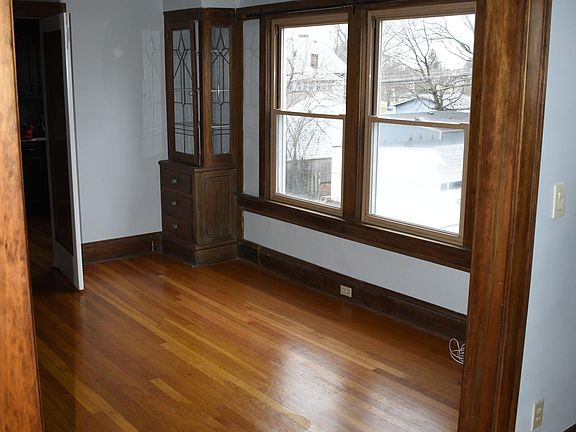 4th image of 2282 Ogontz Ave