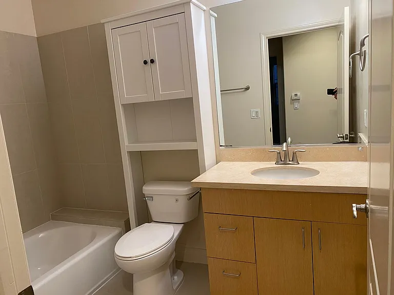 917 S New Hampshire Ave #211 — Photo 17