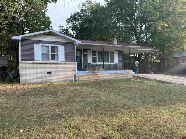 705 Thorn St, Mountain Home, AR 72653